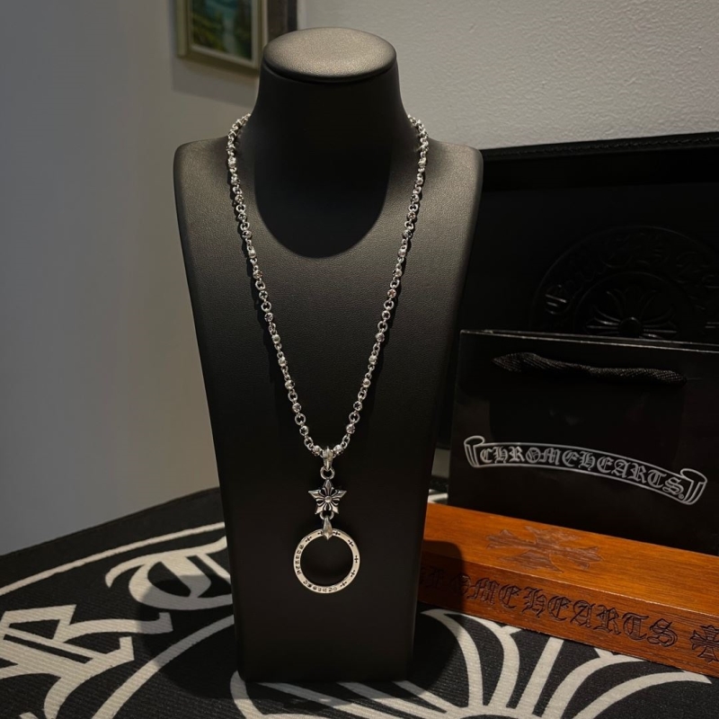 Ch**me He**ts necklaces